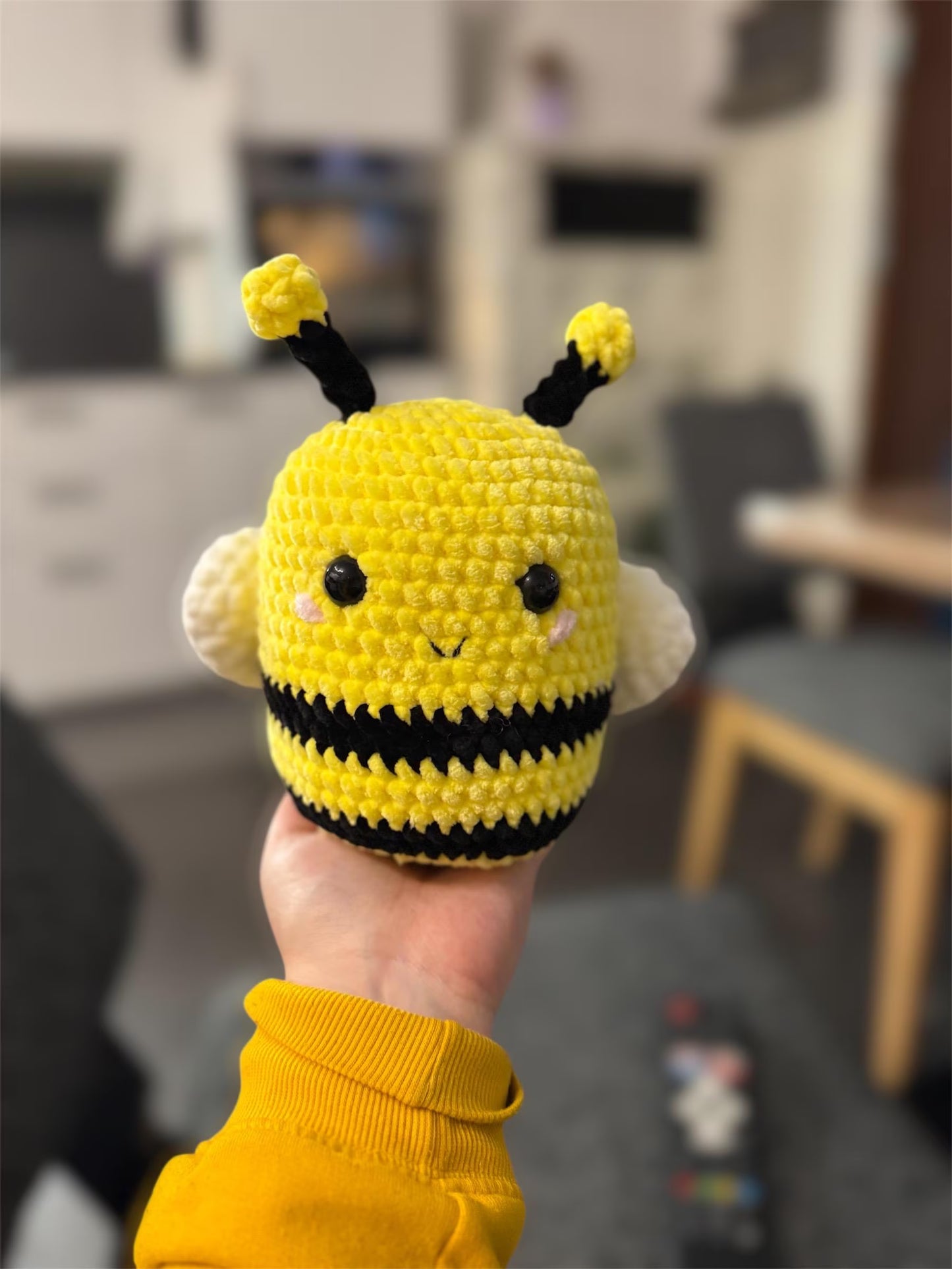 Häkelanleitung Sumsi die Hummel