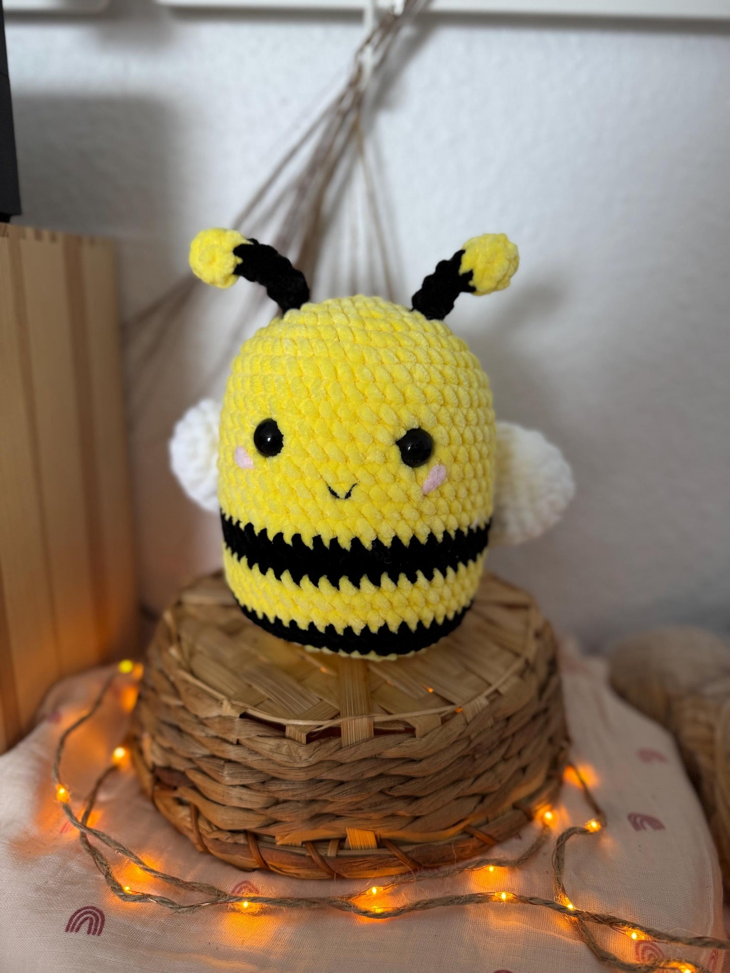 Häkelanleitung Sumsi die Hummel